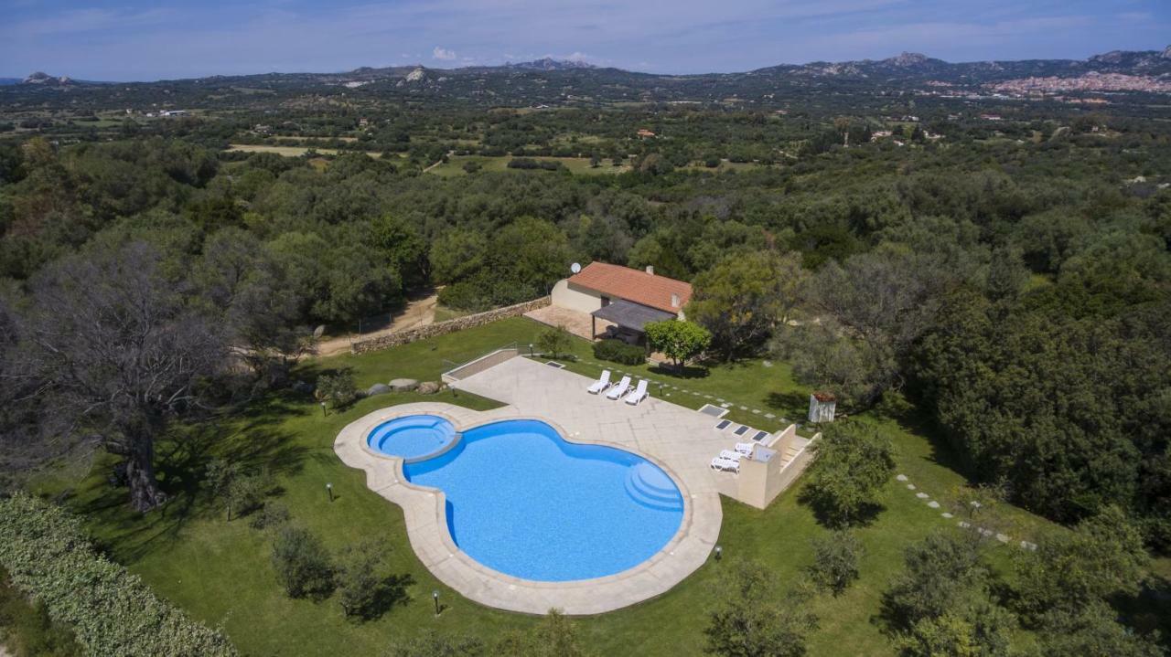 Jaddhu Agriturismo Country Resort Arzachena Buitenkant foto
