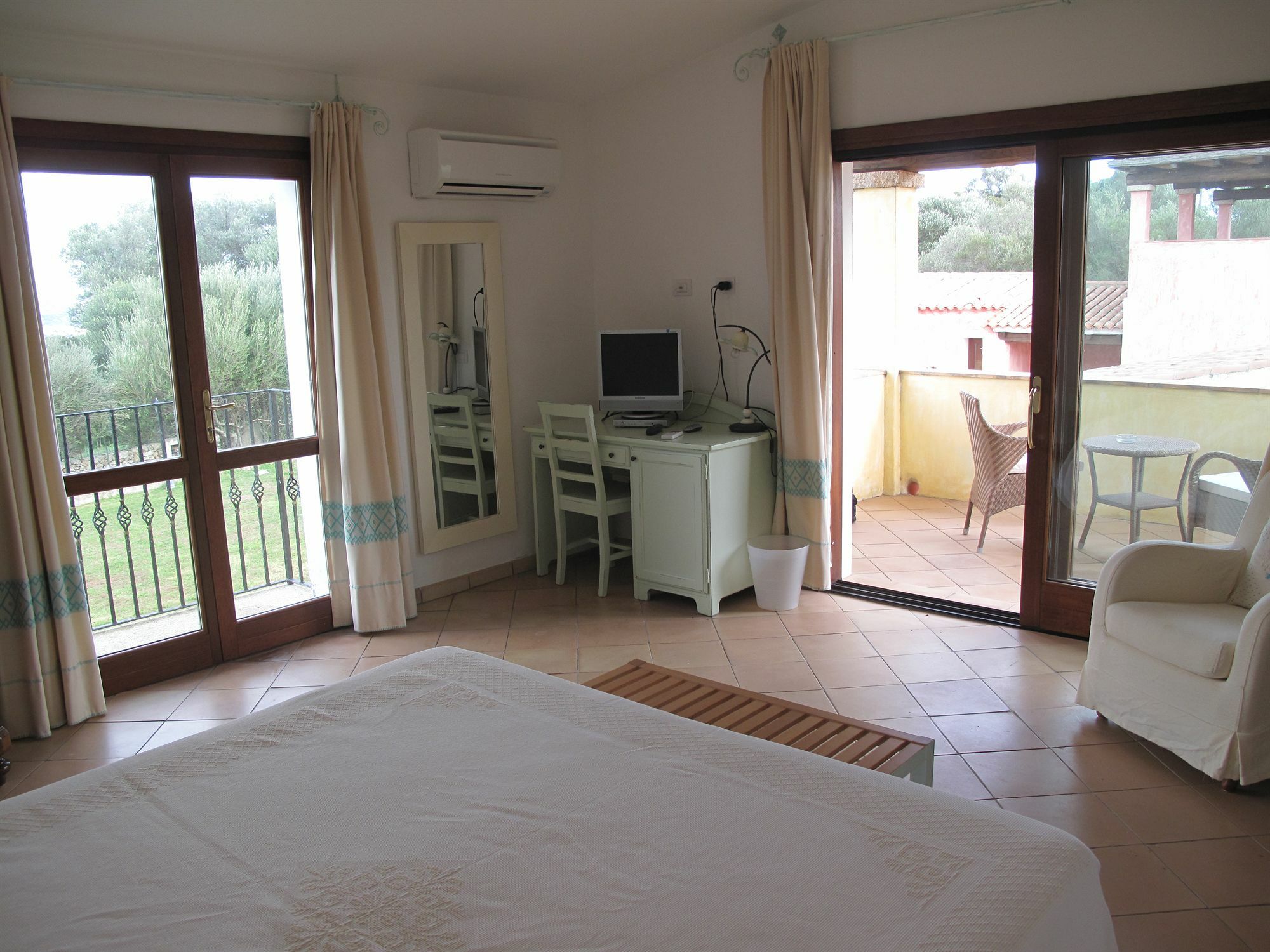 Jaddhu Agriturismo Country Resort Arzachena Buitenkant foto